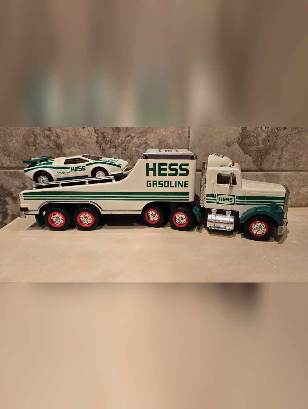 Vintage 1991 Hess Truck Working Lights With Lamborgini Race Car Friction Motor